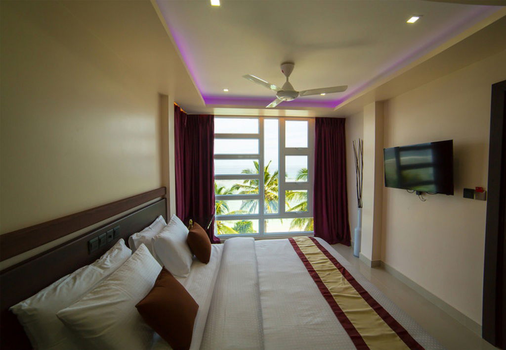 Hotel Whiteharp Beach Inn