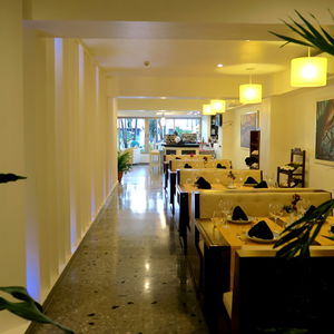 Hotel Hotel Plus Vedado 500 cazare Havana