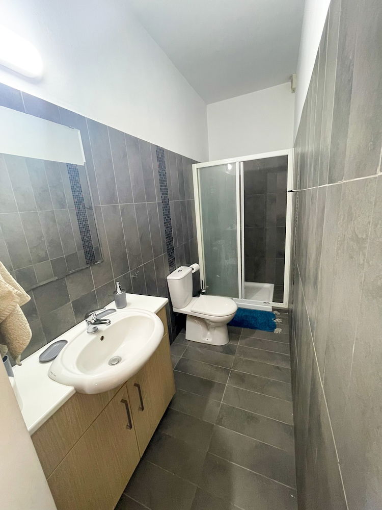 Hotel High Speed Holiday Apartment