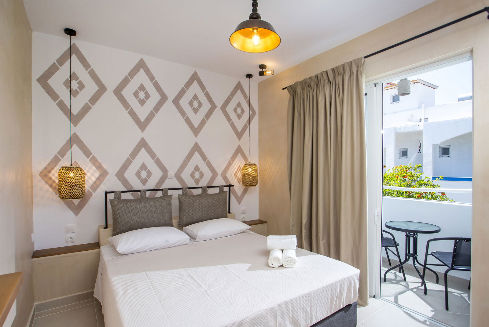 Hotel Atma - Beach Rooms & Suites