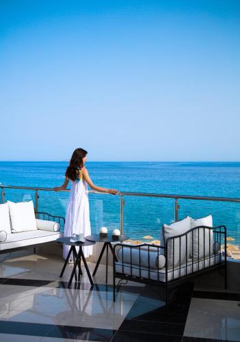 Hotel Blue Dream Palace Tripiti Resort