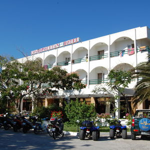 Hotel Cosmopolitan Kos cazare Lampi