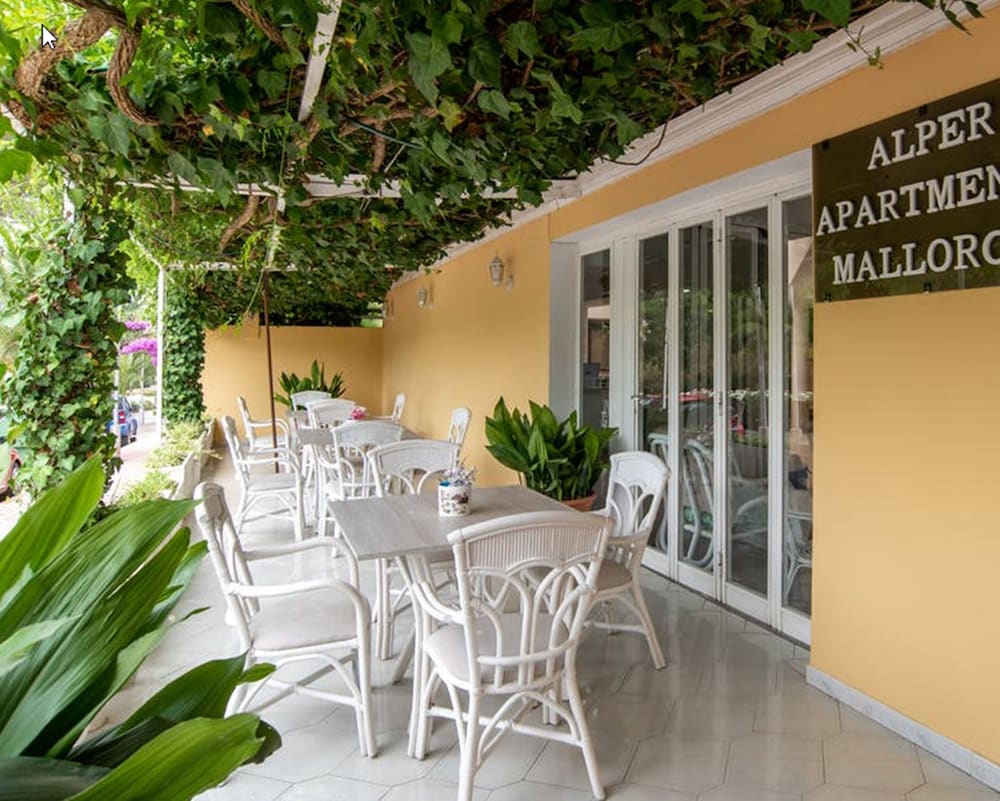 Hotel Alper Apartments