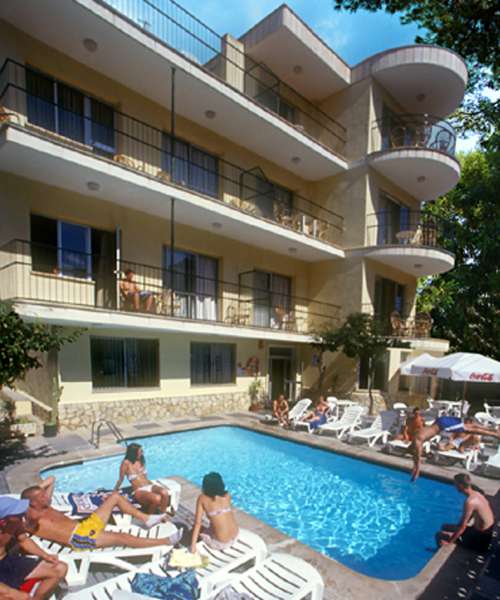 Hotel Naika Studios & Apartments