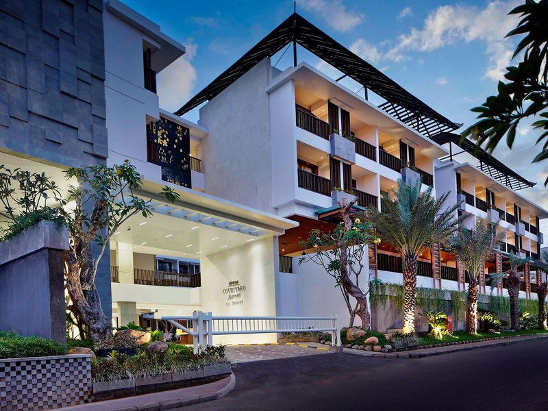Hotel Courtyard Bali Seminyak Resort