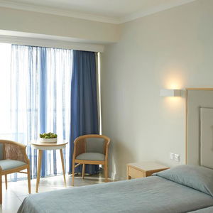 Hotel Sunrise Beach Hotel cazare Cipru