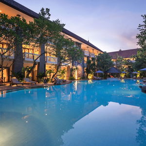 Hotel Hotel Kumala Pantai cazare Legian