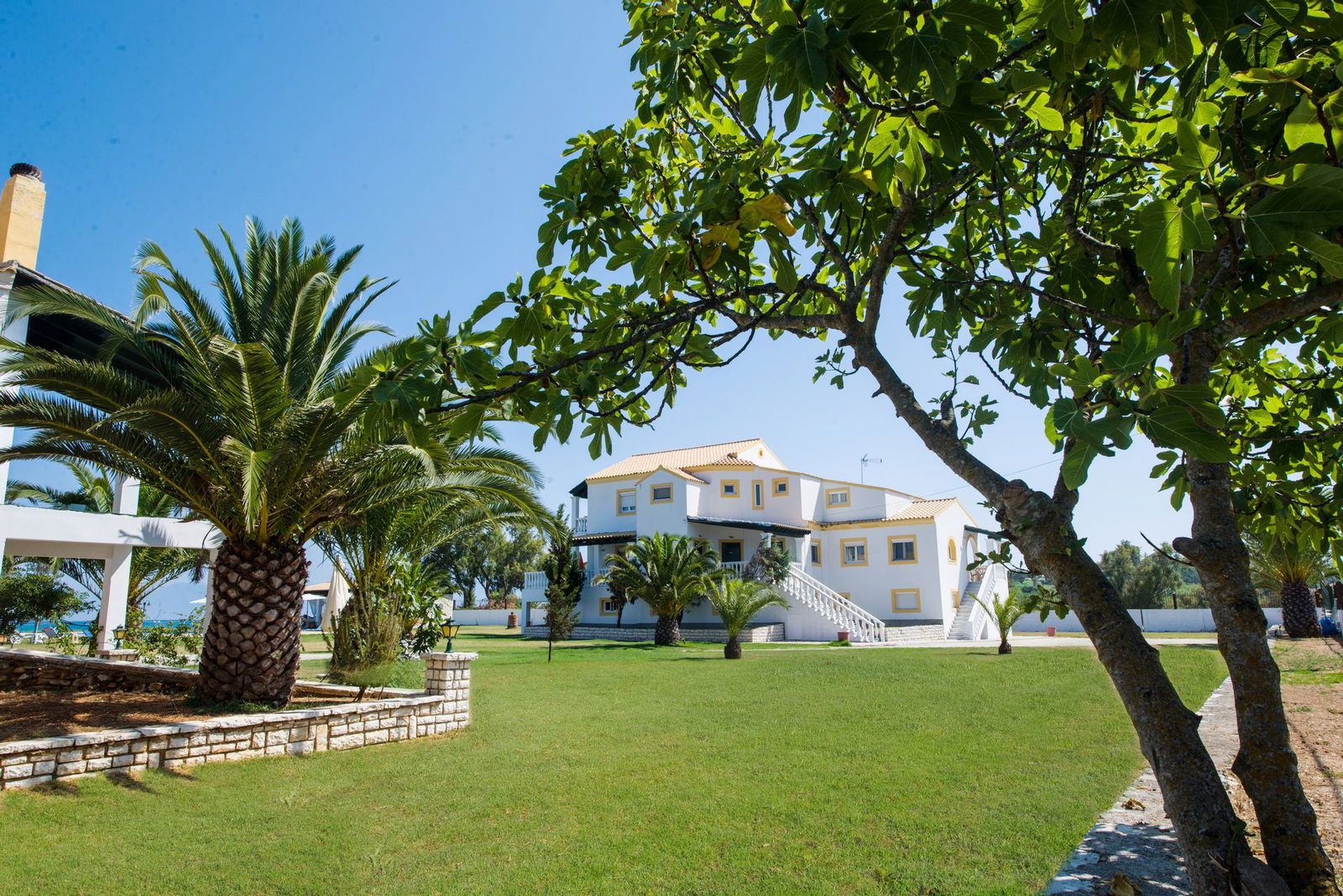 Hotel S & C Kosmos Beach Hotel