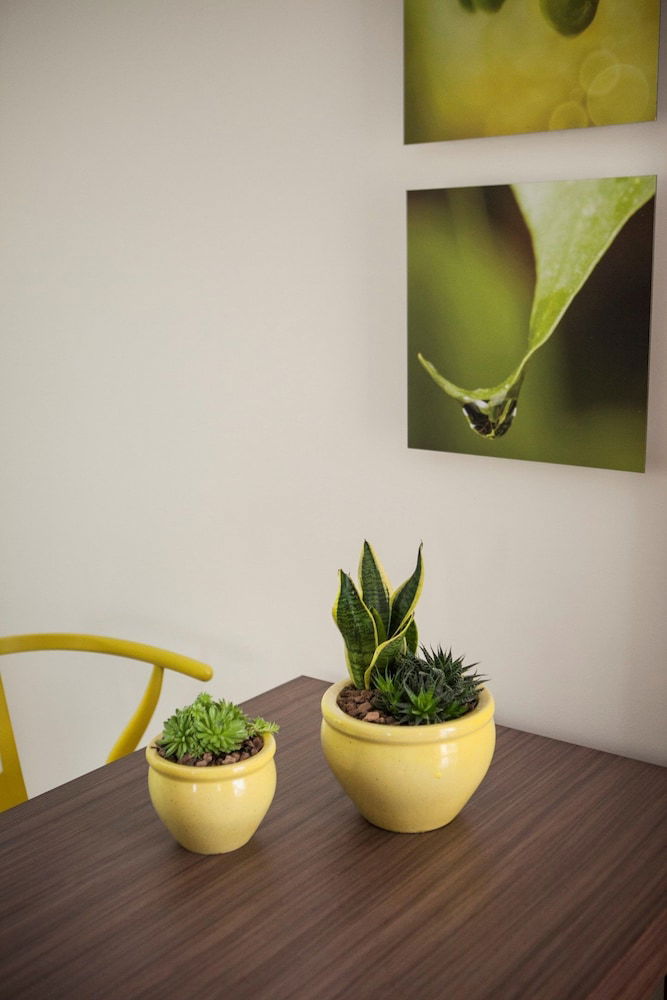 Hotel Meliti Waterfront Suites