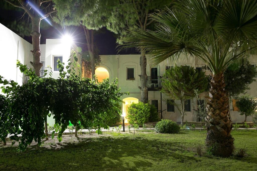 Hotel Sea Side Beach Club