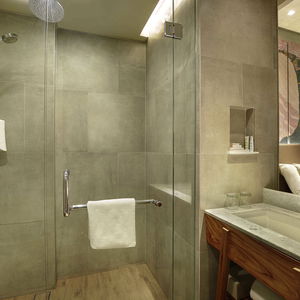 Hotel Mercure Kuta Beach Bali cazare Kuta