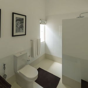 Sejur Taru Villas Rock Villa vacanta Bentota