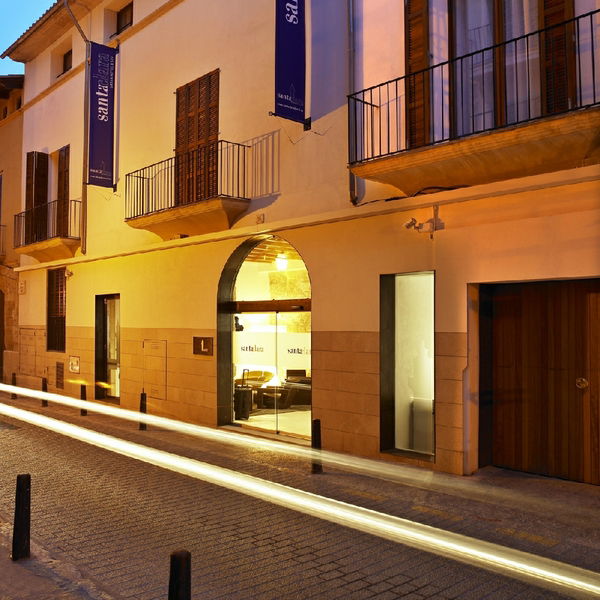 Hotel Santa Clara Urban Hotel & Spa