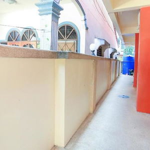 Hotel Oyo Ban Elephant Blanc Apartment cazare Kata