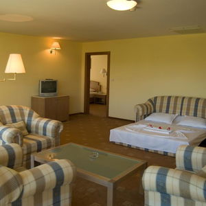 Hotel Hotel Belleville cazare Duni