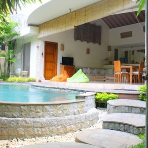 Hotel Mayana Villa cazare Canggu