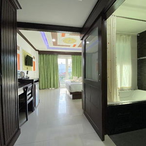 Hotel 77 Patong Hotel & Spa cazare Patong