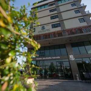 Hotel The Sixteenth Naiyang Beach Hotel cazare Suwannaphum