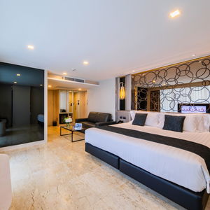 Hotel The Sanctuary Phratamnak Pattaya cazare Pattaya
