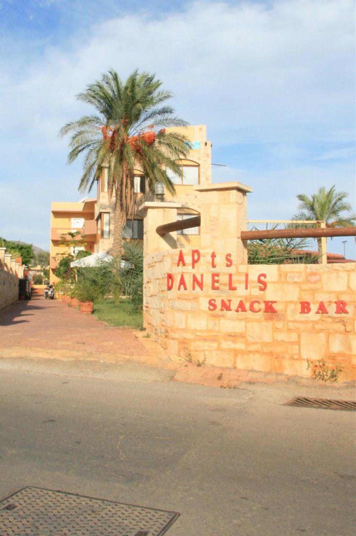 Hotel Danelis Studios & Apartments