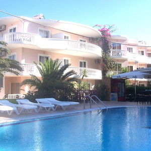 Hotel White Palace Studios cazare Faliraki