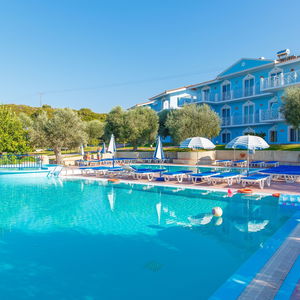 Hotel Filoxenia Apartments cazare Theologos