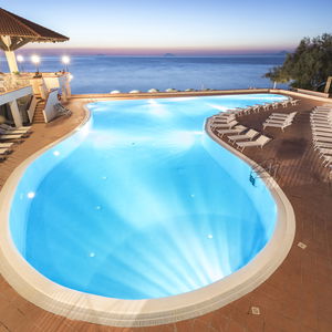 Hotel Th Gioiosa Marea Capo Calava' Village cazare Gioiosa Marea