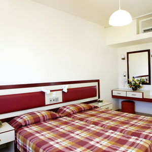 Hotel Liquid Hotel Apartments cazare Ayia Napa