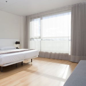 Sejur Vértice Roomspace Madrid vacanta Madrid