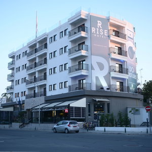 Hotel Rise Hotel cazare Larnaca