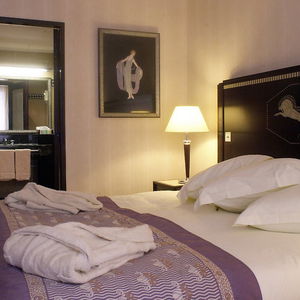 Hotel L'hotel Du Collectionneur cazare Paris