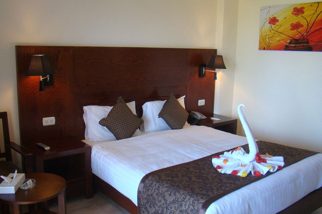 Hotel Royal Brayka Beach Resort (22 Km From Marsa Alam)