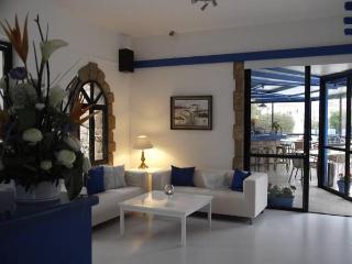 Hotel Hilltop Gardens