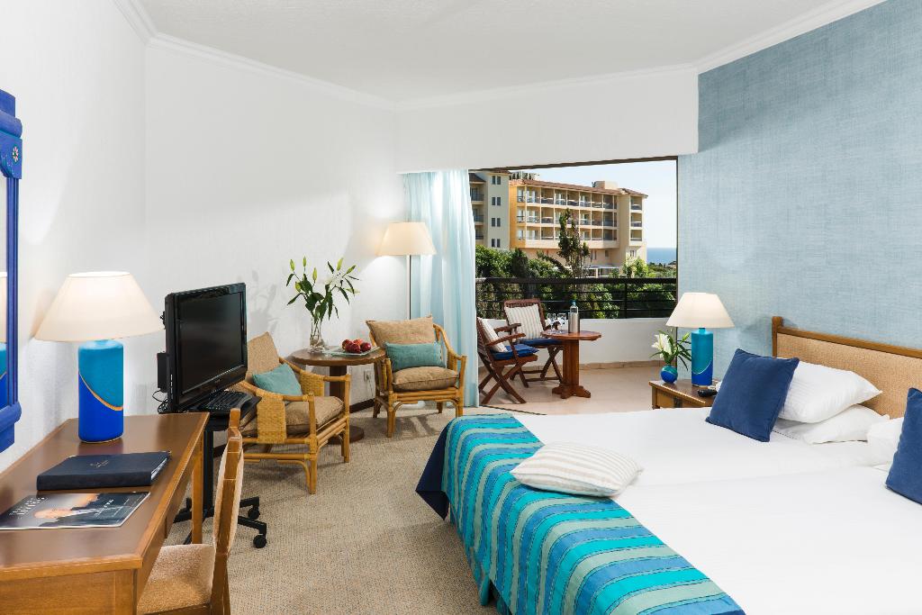 Hotel Coral Beach Hotel And Resort