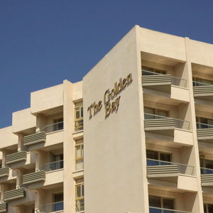 Hotel The Golden Bay Beach Hotel cazare Larnaca