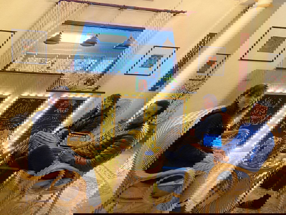 Hotel Tuna Homestay - Hostel