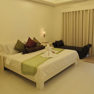 Hotel Casa Pilar Beach Resort cazare Boracay Island