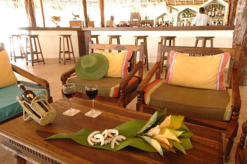 Hotel Bluebay Beach Resort And Spa