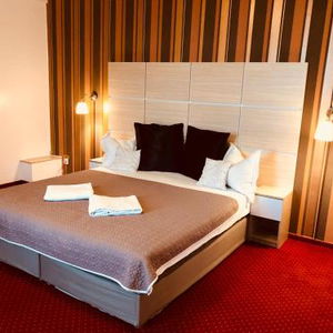 Hotel Mon Caprice cazare Bucuresti