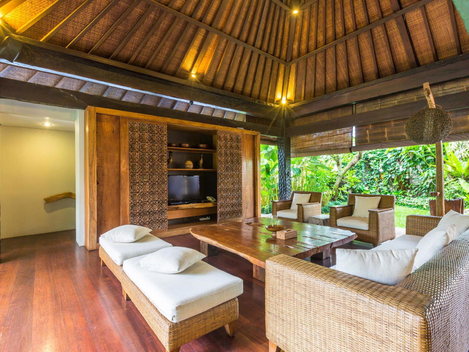 Hotel Swarapadi Villa