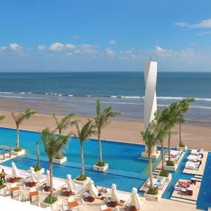 Sejur Lv8 Resort vacanta Bali