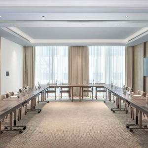 Hotel Radisson Beach Resort Palm Jumeirah cazare Dubai City