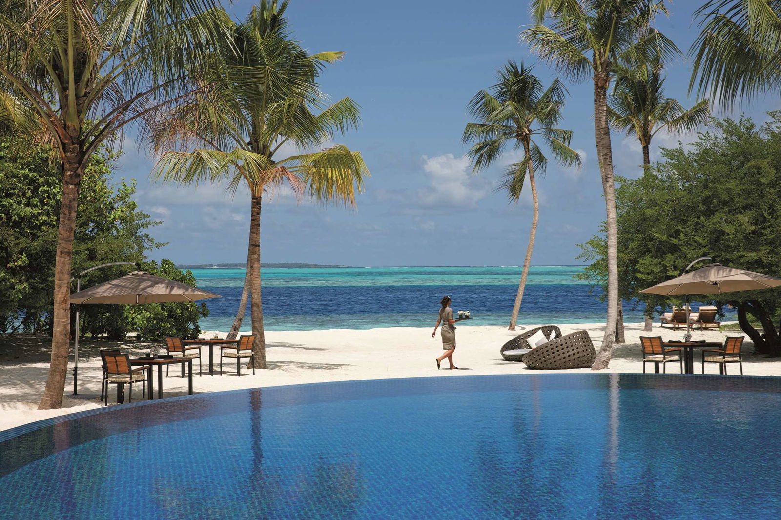 Hotel Hideaway Beach Resort & Spa