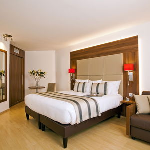 Sejur Residhome Apparthotel Paris Massy vacanta Paris