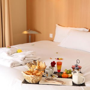 Sejur Residhome Suites Paris Senart vacanta Paris