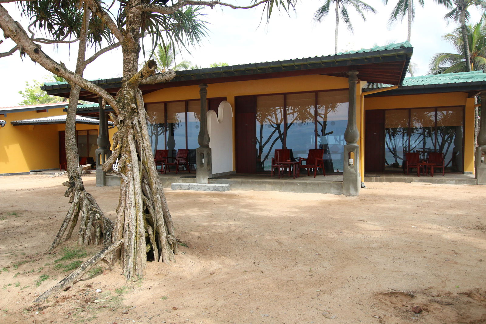 Hotel The Beach Cabanas Retreat & Spa