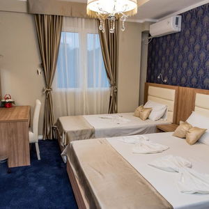 Hotel Hotel Crnogorska Kuća cazare Podgorica