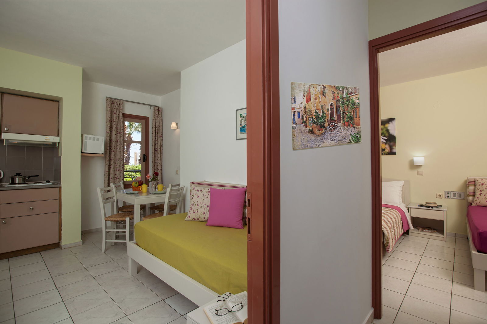 Hotel Latania Studios & Apartments