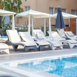 Hotel Sunny Days Hotel & Resort cazare Micsi