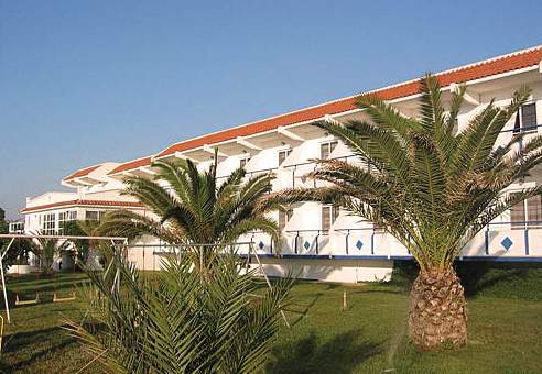 Hotel Nirvana Beach Hotel